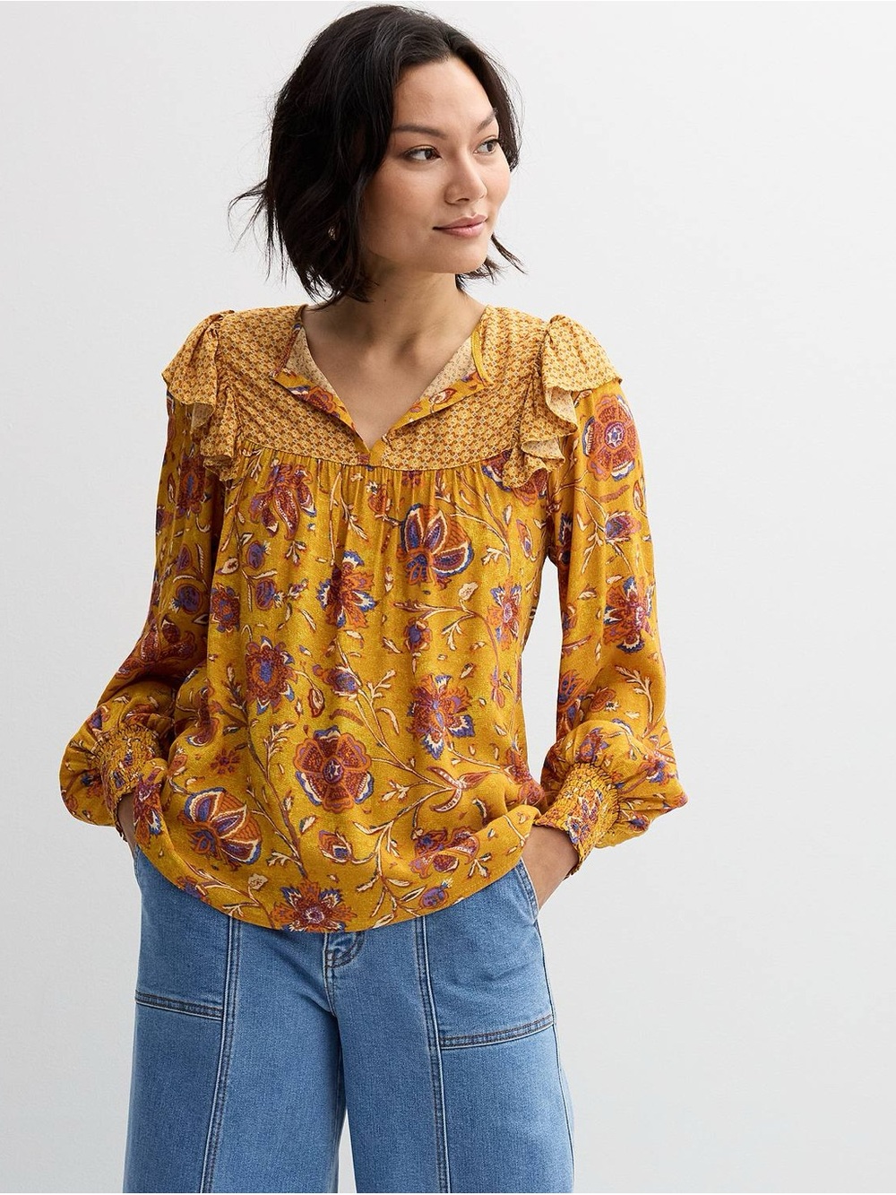 Farmers Market Floral Longsleeve V-Neck Ruffle Blouse Pullover Yellow Small